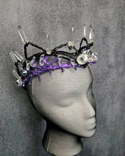 Load image into Gallery viewer, Dark Frost LED Crown