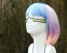 Load image into Gallery viewer, Vintage Peridot Czech Beads with Black Face Chain
