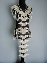 Load image into Gallery viewer, Uniesex Nefertiti Body Chain, Unisex
